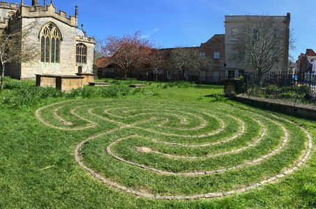 Labyrinth glastonbury grass