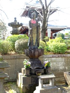 Statue - Gokokuji - Bunkyo, Tokyo, Japan - DSC07776