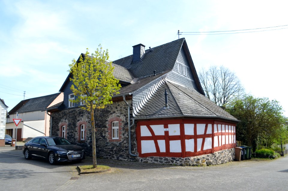 Steinefrenz, Alte Kirchstraße 11