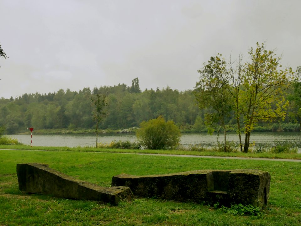 Steine Am Fluss Zwei Wellen H1a