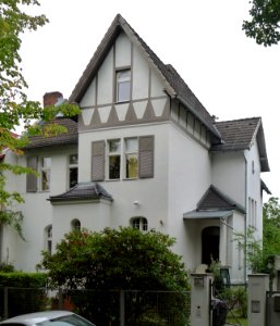 Steinäckerstraße 2 (Berlin-Lichterfelde)