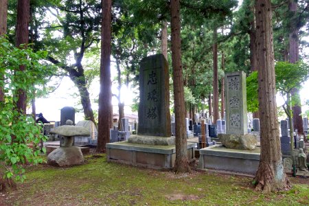 Steles - Hōon-ji Temple - Morioka, Iwate - DSC04286