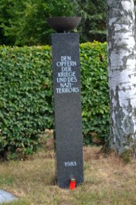 Steinbach, Friedhof, Gefallenengedenkstätte, Opfer Krieg und NS