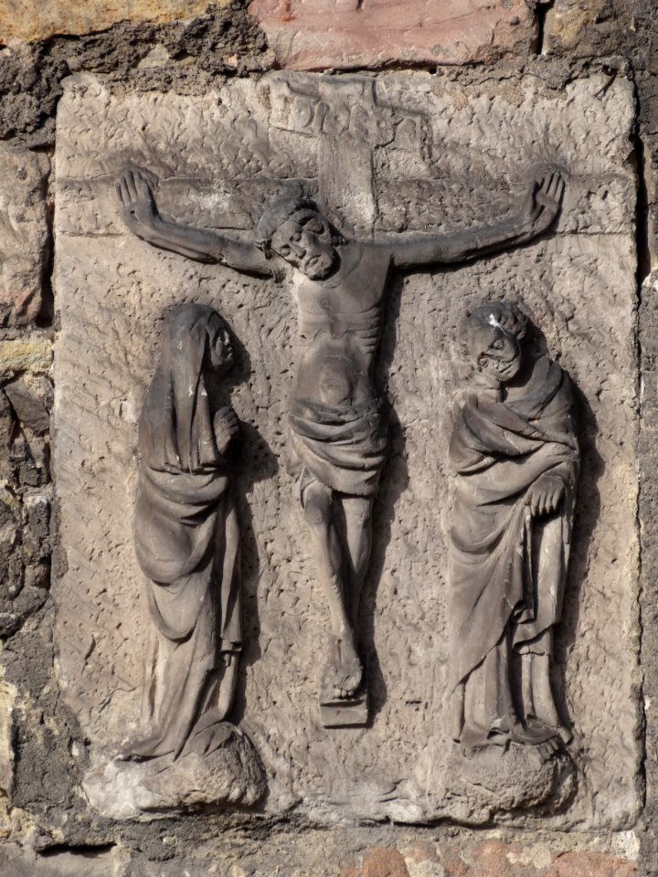 Stein in der Kirche von Eichfeld (Rudolstadt)