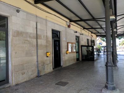 Stazione catanzaro citta marciapiede
