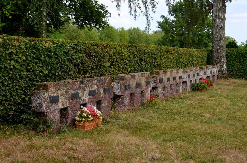 Steinbach, Friedhof, Gefallenengedenkstätte, Detail