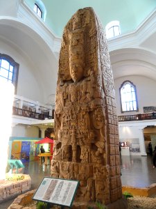 Stela D cast 2 - San Diego Museum of Man - DSC06812