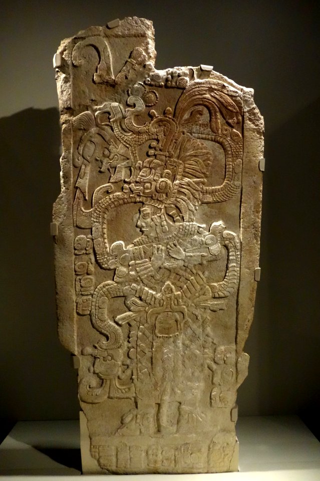 Stela with Queen Ix Mutal Ahaw, National Patrimony of Mexico, Guatemala, or Belize, 761 AD, limestone - De Young Museum - DSC00703