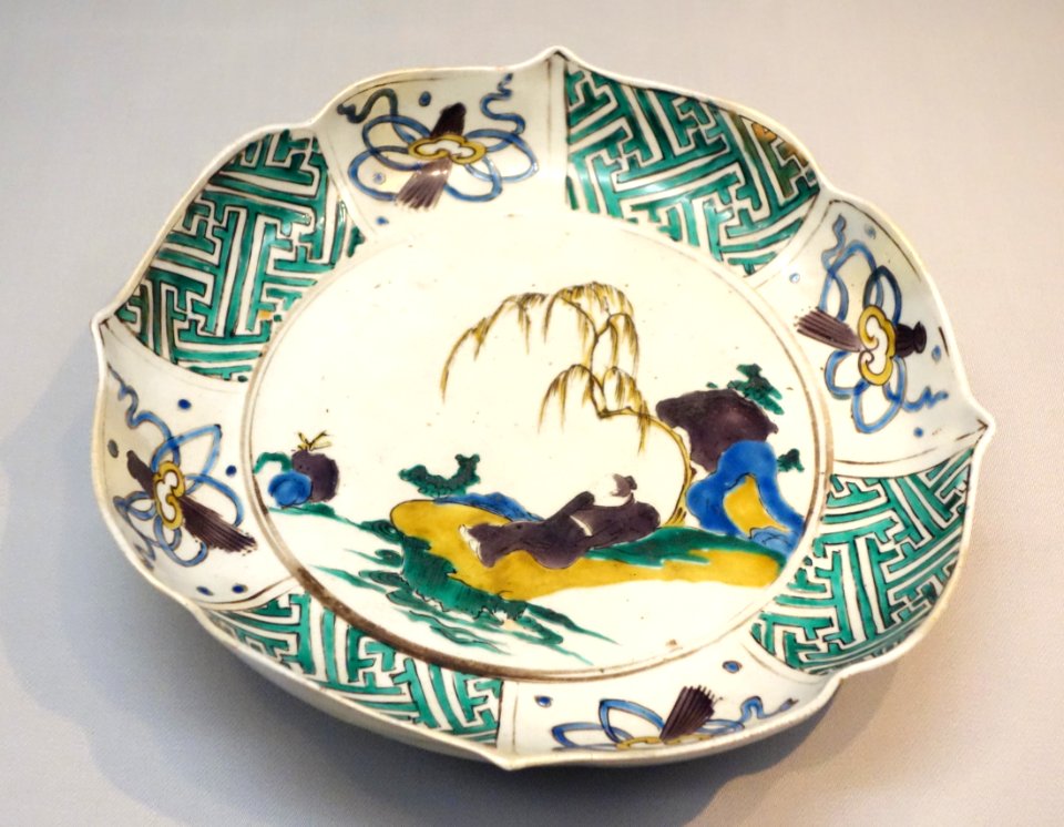 Stem Bowl, Imari ware, Kokutani gosai-de type, Edo period, 17th century, landscape and figure design in overglaze enamel - Tokyo National Museum - DSC05311