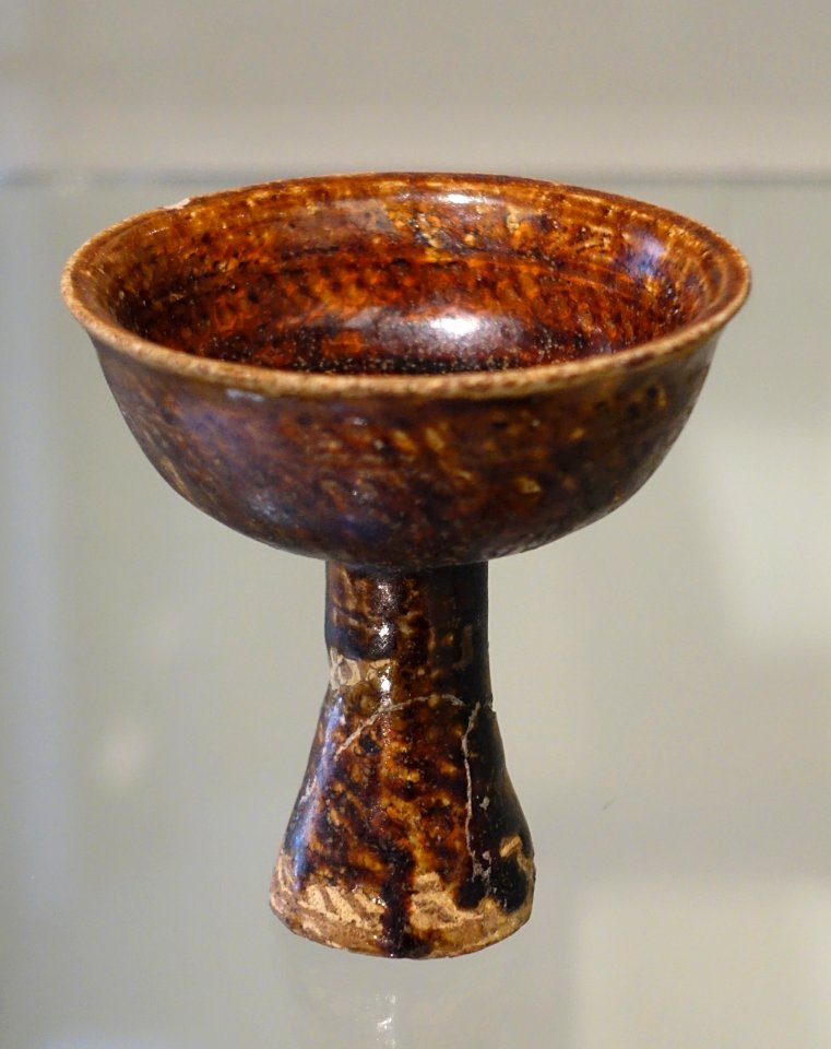 Stem cup, Korea, Joseon, 15th-16th century AD, brown glazed stoneware - Östasiatiska museet, Stockholm - DSC09422