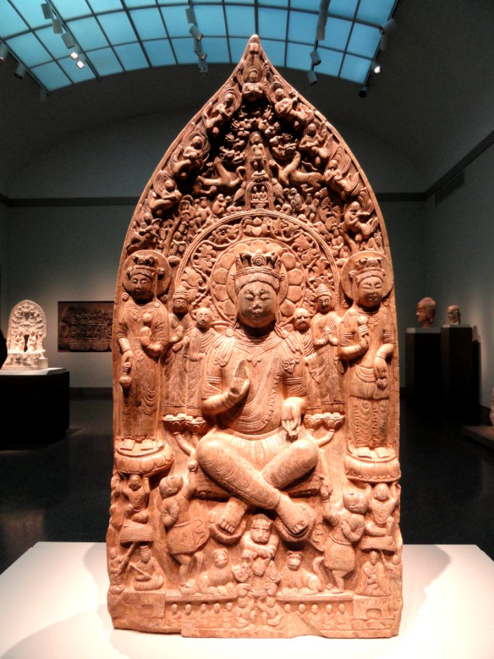 Stele with the Boddhisattva Maitreya (Mile), reverse with the Buddha Vairochana (Pilushena), view 1, probably Shaanxi province, Northern Zhou dynasty, 557-581 AD, marble - Freer Gallery of Art - DSC05673