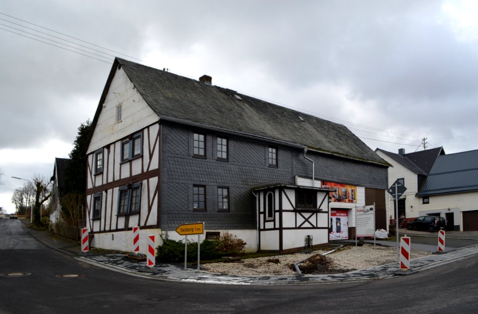 Stein-Neukirch, Stein, Neukircher Straße 12