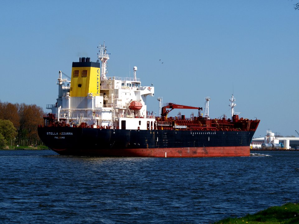 Stella Azzurra at IJmuiden p4 18April2009