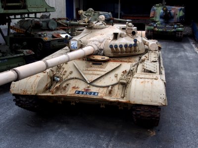 T72 in the Musée des Blindés, France, pic-2