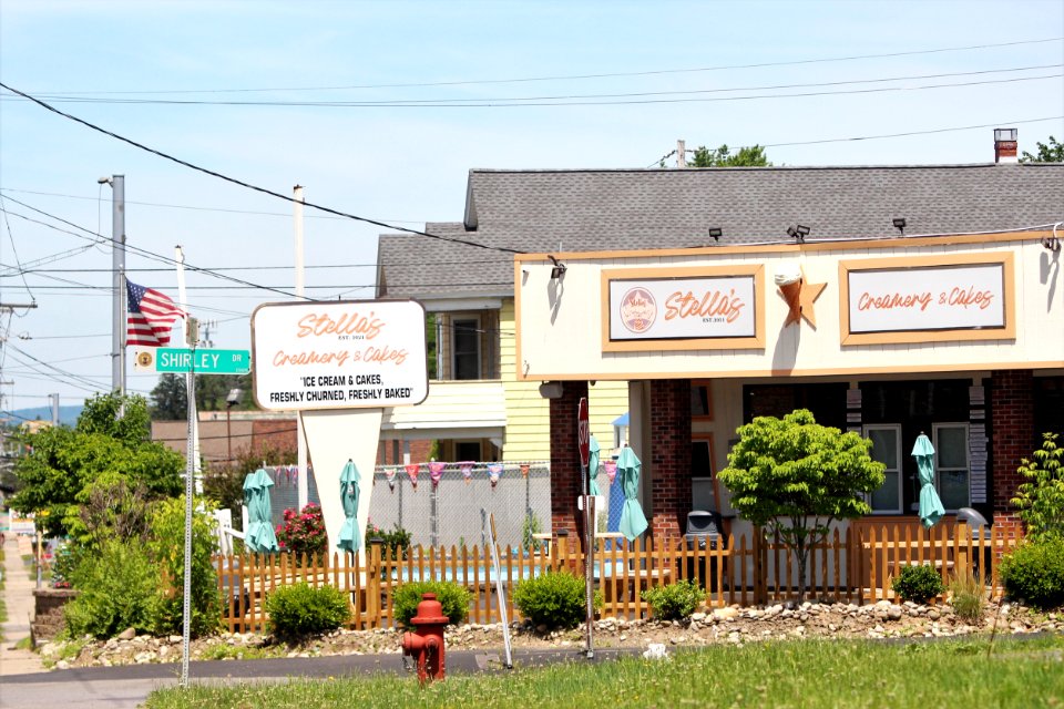Stella’s Creamery & Cakes in Schenectady, New York