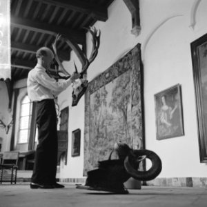 Tentoonstelling in het Stedelijk Museum te Delft Het Prinsenhof van de jacht, , Bestanddeelnr 916-3271