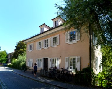 Tübingen, Neckarhalde 33