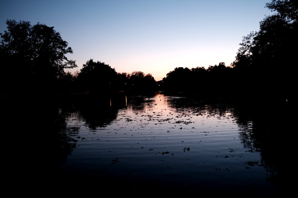 Tübingen - blaue Stunde am Anlagensee (Oktober 2018)