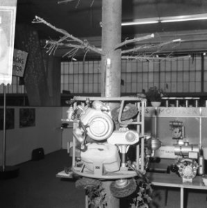 Tentoonstelling Het Landbouw Werktuig 1966 in de RAI, machine voor machinaal tak, Bestanddeelnr 918-6872