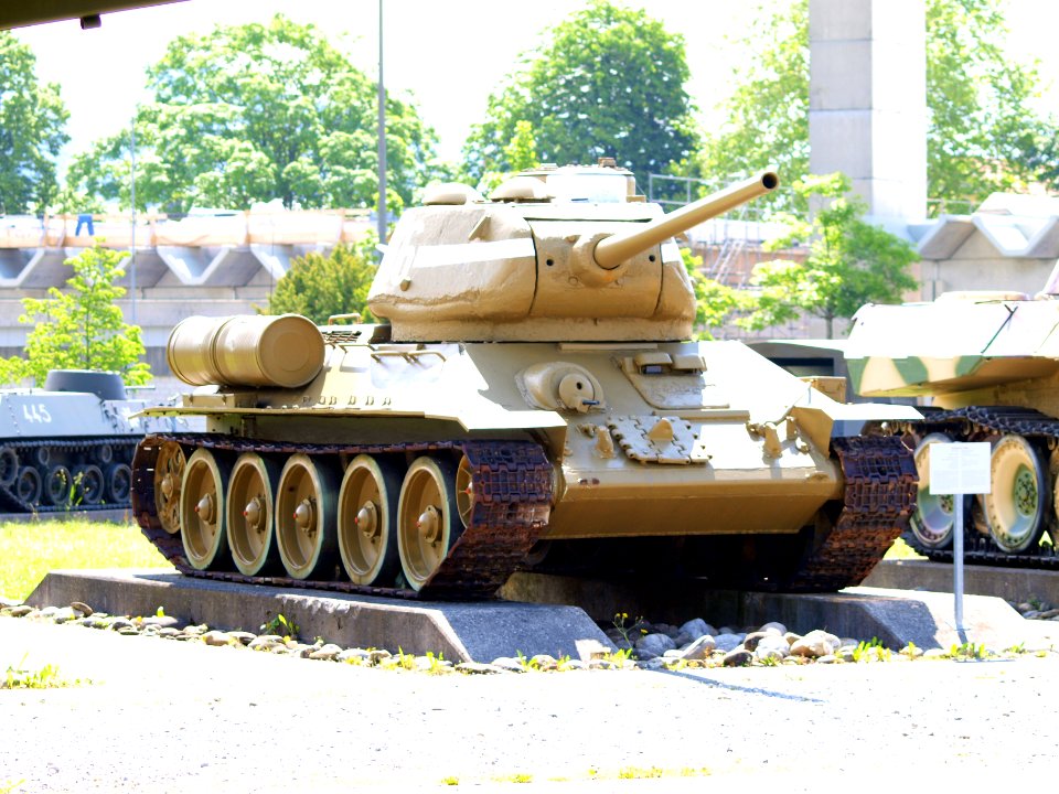 T34slash85 in Thun pic05