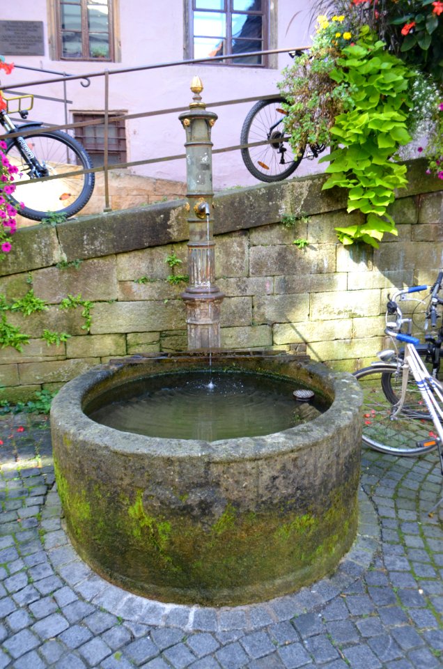 Tübingen, Haaggasse, Herzbrunnen