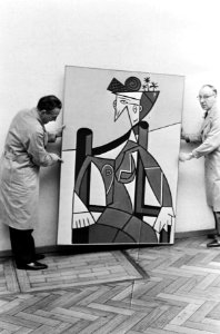 Tentoonstelling Roy Lichtenstein in Stedelijk Museum . Personeel aan het inricht, Bestanddeelnr 920-8280