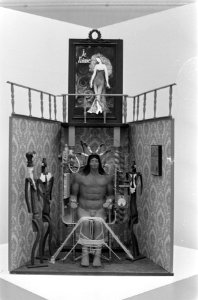 Tentoonstelling Vrijgezellenmachines in Amsterdams Stedelijk Museum Machine , Bestanddeelnr 928-8959