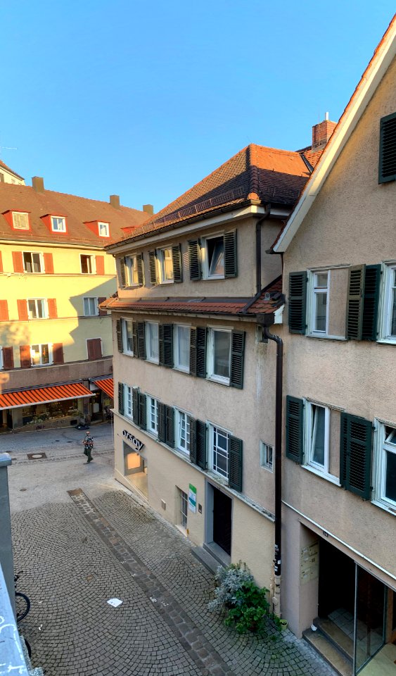 Tübingen, Clinicumsgasse 22, vom Stiftskirchenplatz