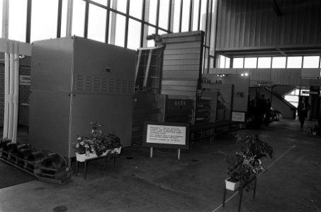 Tentoonstelling Recuperatie 73 in Ahoyhallen te Rotterdam, Bestanddeelnr 926-4089