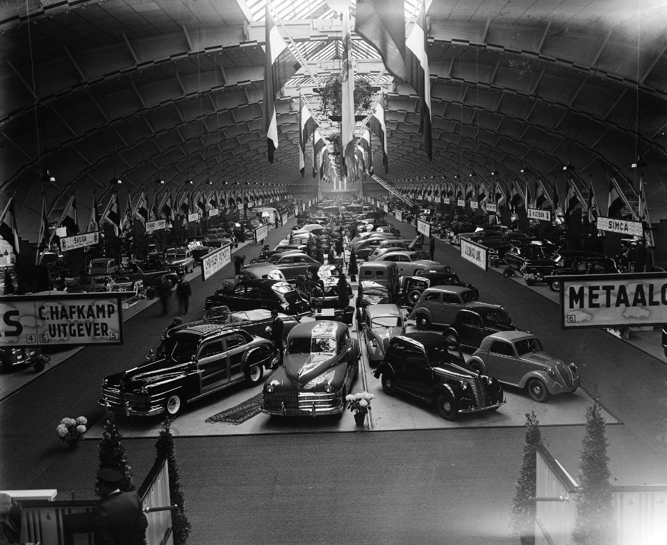 Tentoonstelling RAI. Opdracht Auto. Overzicht, Bestanddeelnr 902-7251