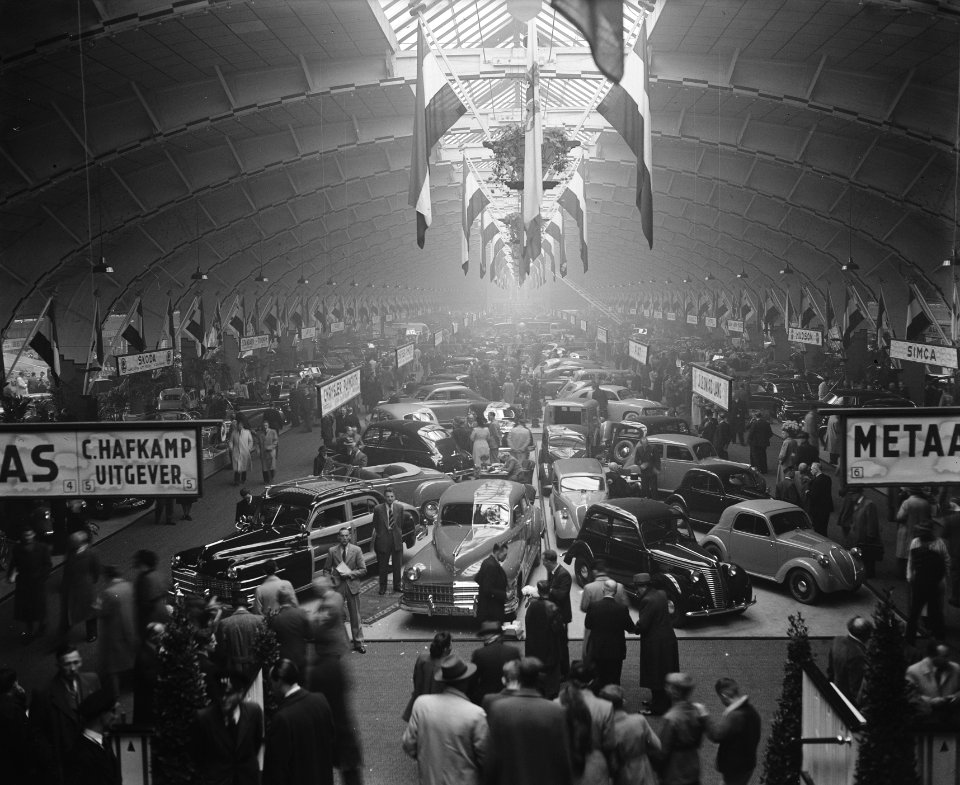 Tentoonstelling RAI. Opdracht Auto. Overzicht, Bestanddeelnr 902-7249