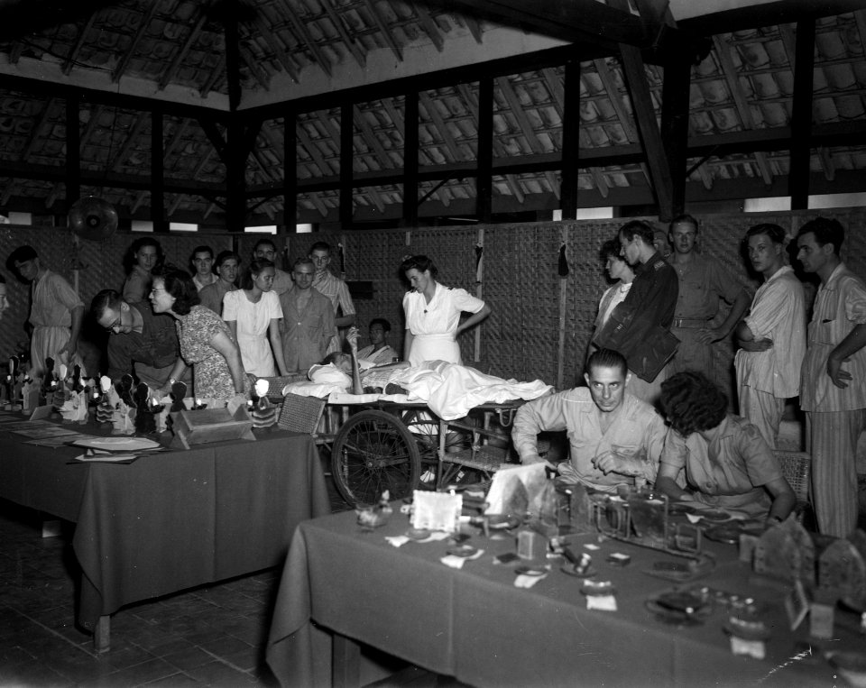 Tentoonstelling van werktherapie in het Militair Hospitaal te Batavia, Bestanddeelnr 11177