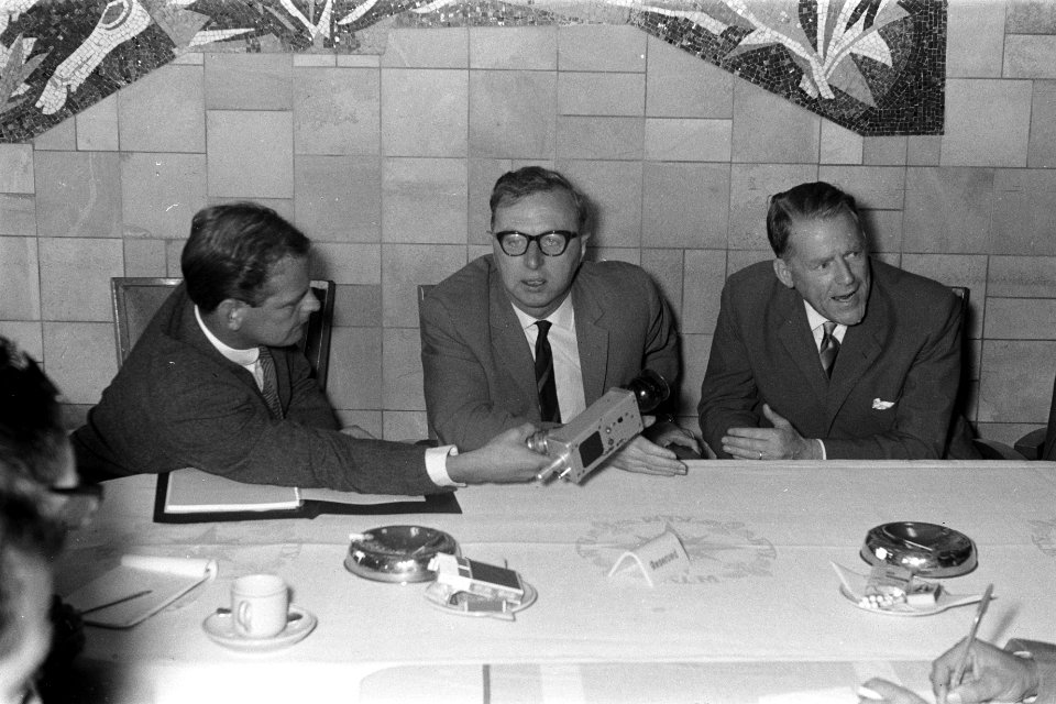 Terugkeer van jaarvergadering IDA betreffende het nut van het Marshallplan voor , Bestanddeelnr 910-7220