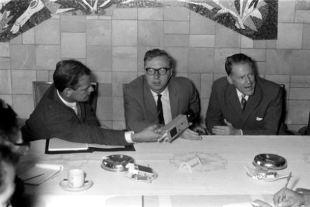 Terugkeer van jaarvergadering IDA betreffende het nut van het Marshallplan voor , Bestanddeelnr 910-7220