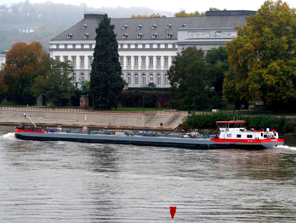 Synthese-1, ENI 02325952 on the Rhine river at Koblenz