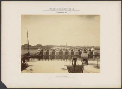 Syphon nabij Zeeburg tot lozing van stadswater van Amsterdam. Voltooide syphon. , Bestanddeelnr 267