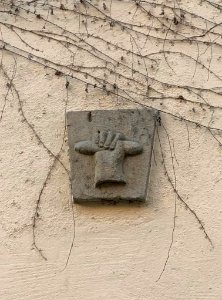 Tübingen, Bei der Fruchtschranne 5, Wappenstein