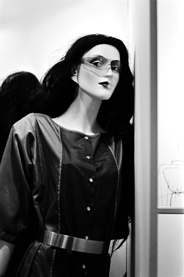Tentoonstelling Mode Kleren Mode in Stedelijk Museum Kleding van Nico Verheij, Bestanddeelnr 930-6239