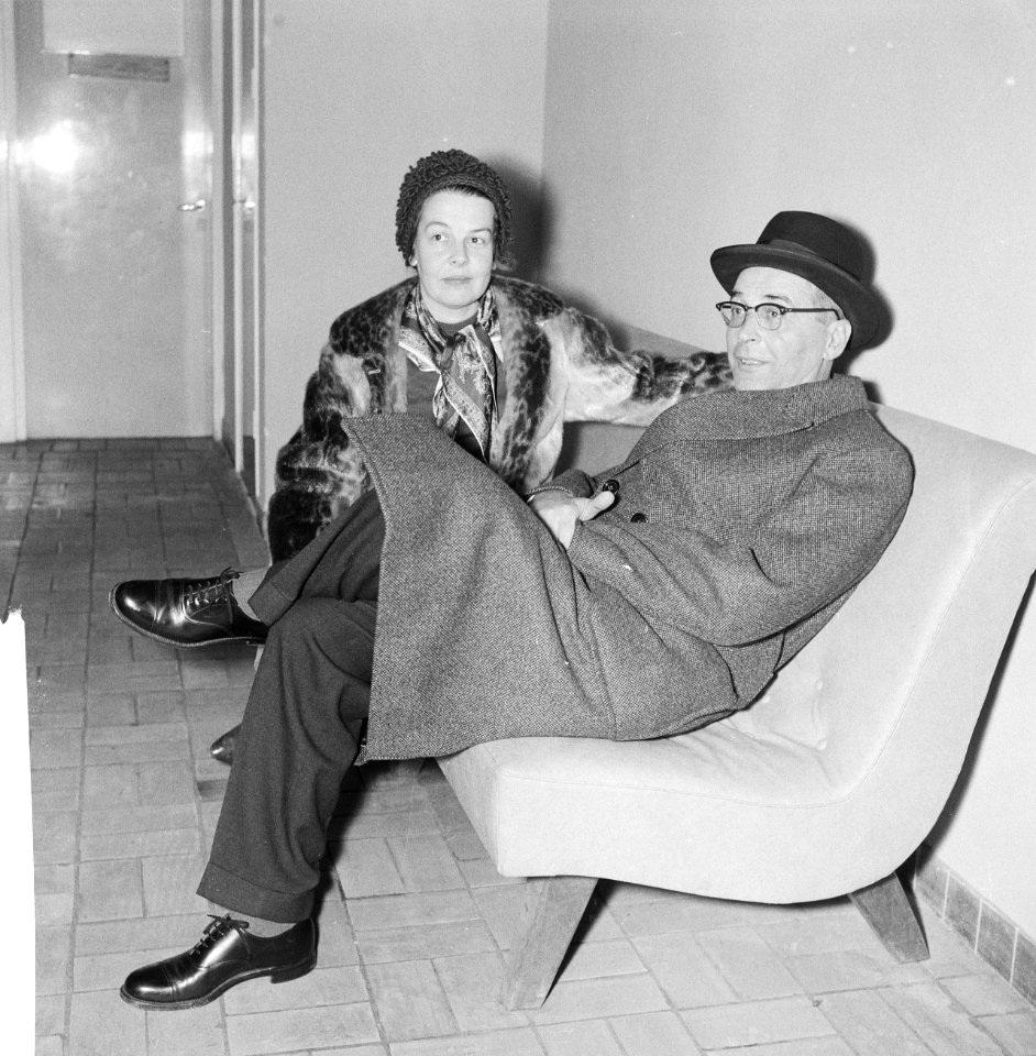 Terugkeer Amsterdamse delegatie uit New York . Burgemeester van Hall en dochter , Bestanddeelnr 913-1831