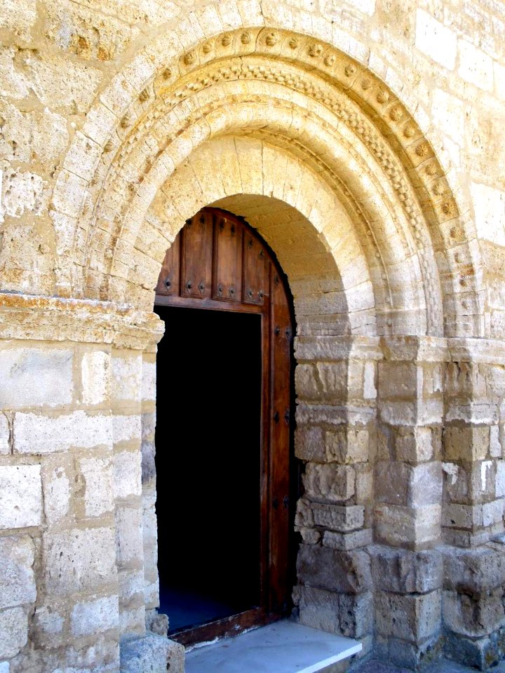 Támara de Campos - Hospital de San Juan de Jerusalén-Ayuntamiento-Museo Etnográfico 13