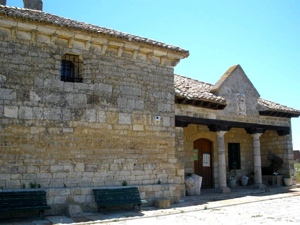 Támara de Campos - Hospital de San Juan de Jerusalén-Ayuntamiento-Museo Etnográfico 10