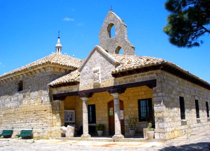 Támara de Campos - Hospital de San Juan de Jerusalén-Ayuntamiento-Museo Etnográfico 04