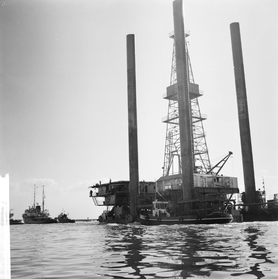 Terugkeer eiland Triton naar Rotterdam, Bestanddeelnr 913-0401