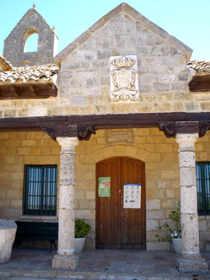 Támara de Campos - Hospital de San Juan de Jerusalén-Ayuntamiento-Museo Etnográfico 09