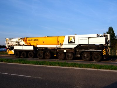 Terex AC700 telescopic crane, owner Aertssen, Port of Antwerp pic3