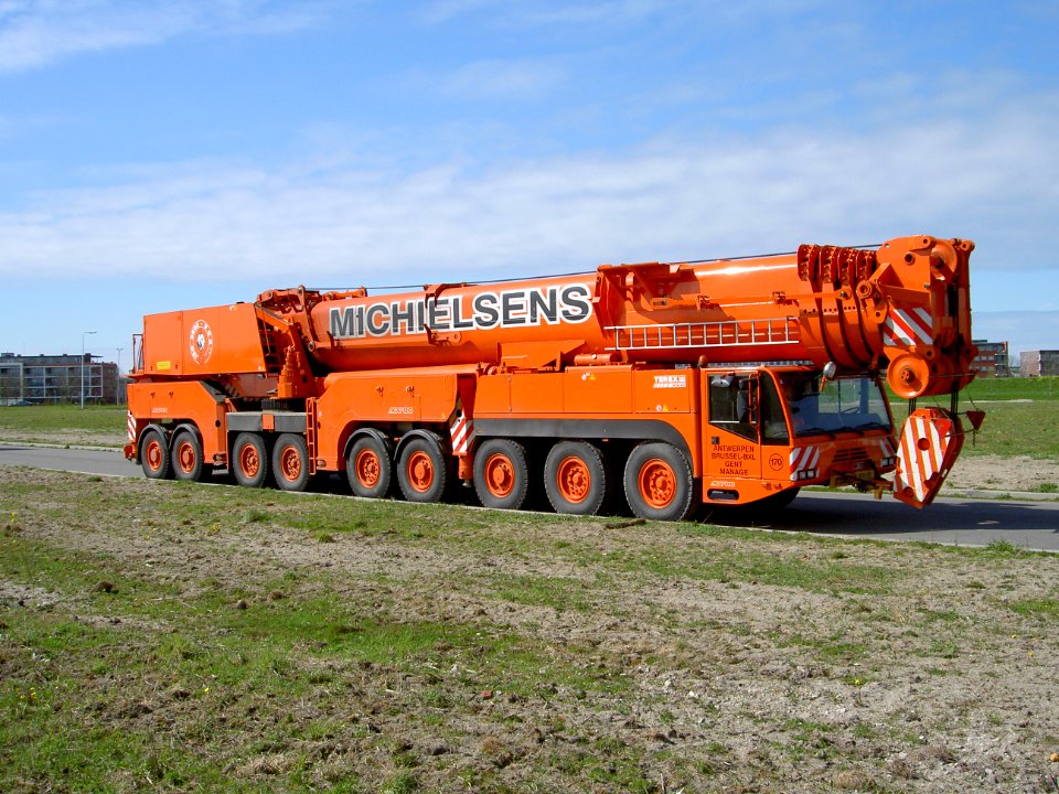 Terex-Demag Telescopic all terrain crane AC 700