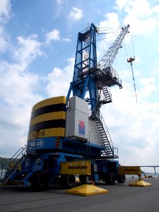 Terex Fantuzzi Reggiane MHC 115 harbor crane at Fejle harbor, pic4