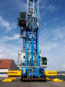 Terex Fantuzzi Reggiane MHC 115 harbor crane at Fejle harbor, pic8