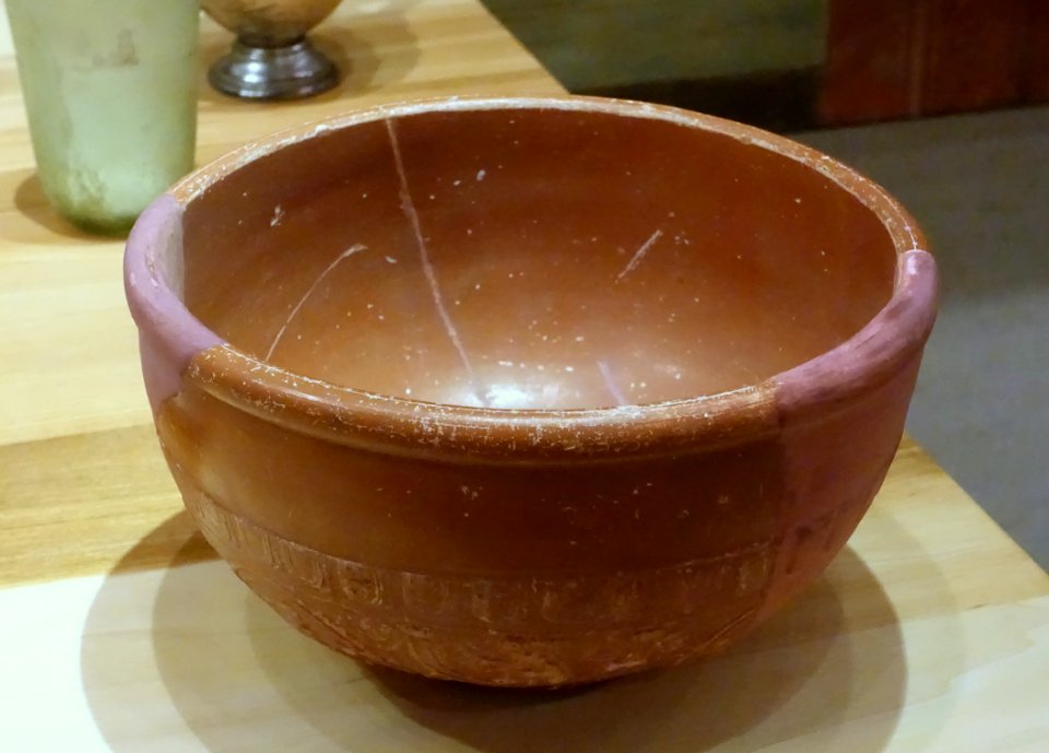 Terra sigillata bowl, Roman, Italy or France, 1st century AD, terracotta - Spurlock Museum, UIUC - DSC05836