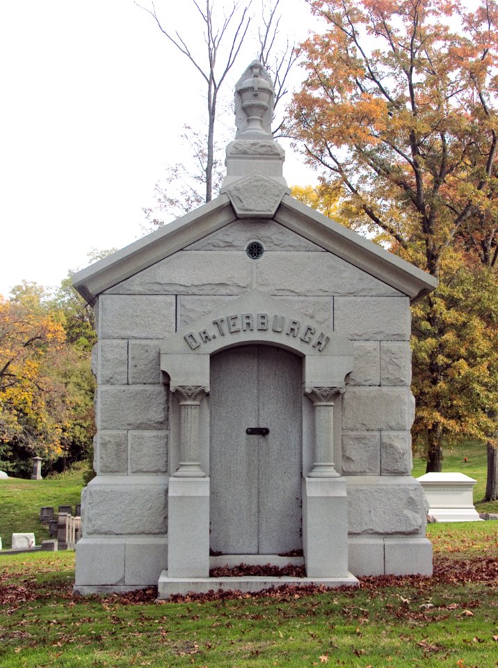 Terburgh Mausoleum, Allegheny Cemetery, 2015-10-27, 01